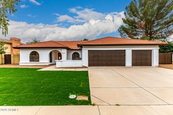 6425 Crocus Dr, Glendale, AZ 85306