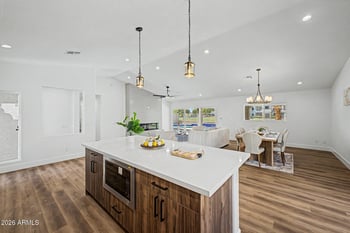 6425 W Irma Ln, Glendale, AZ 85308
