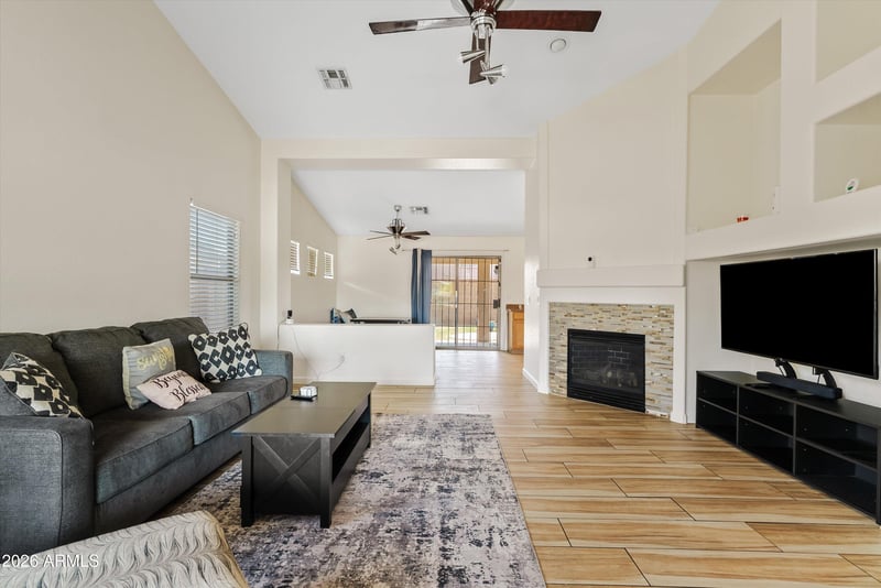 6425 W Magnolia St, Phoenix, AZ 85043