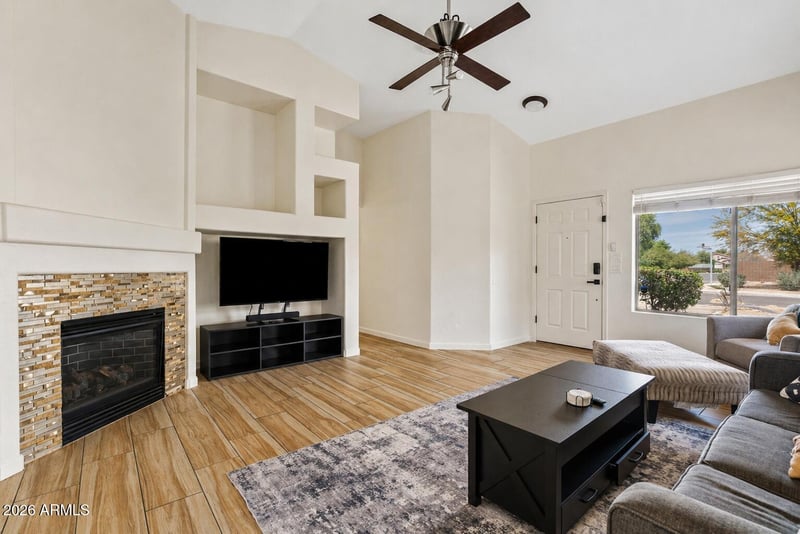6425 W Magnolia St, Phoenix, AZ 85043