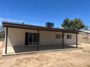 6425 Rose Ln, Glendale, AZ 85301