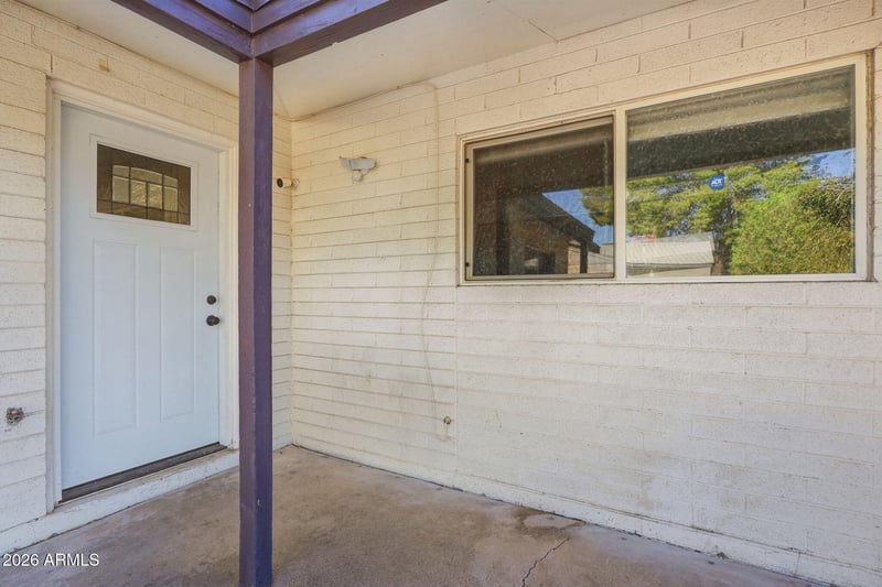 6425 W Rose Ln, Glendale, AZ 85301