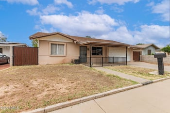 6426 Lamar Rd, Glendale, AZ 85301