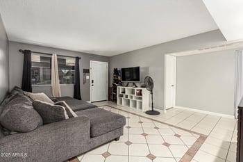 6426 Lamar Rd, Glendale, AZ 85301