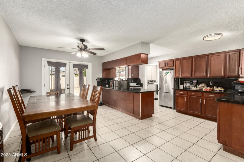 6426 Lamar Rd, Glendale, AZ 85301