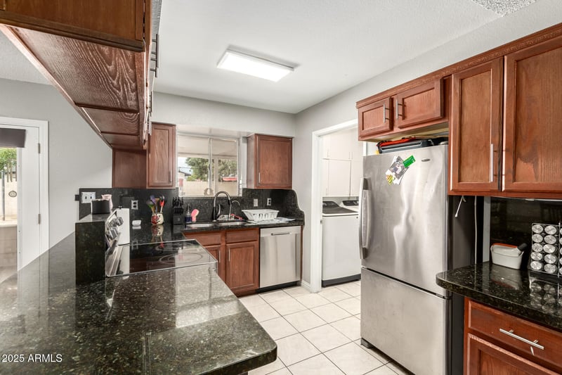 6426 Lamar Rd, Glendale, AZ 85301