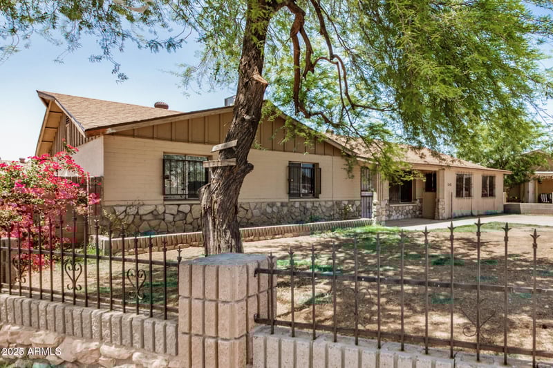 6426 Mulberry Dr, Phoenix, AZ 85033