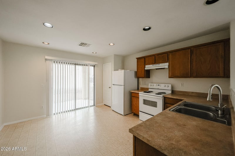 6426 W Harwell Rd, Laveen, AZ 85339
