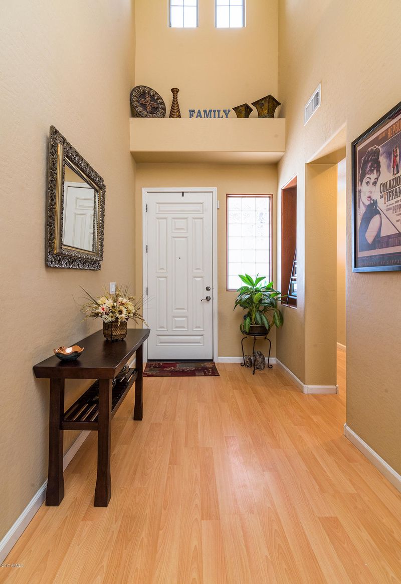 6426 W Maya Way, Phoenix, AZ 85083