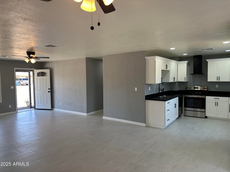 6429 Osborn Rd, Phoenix, AZ 85033