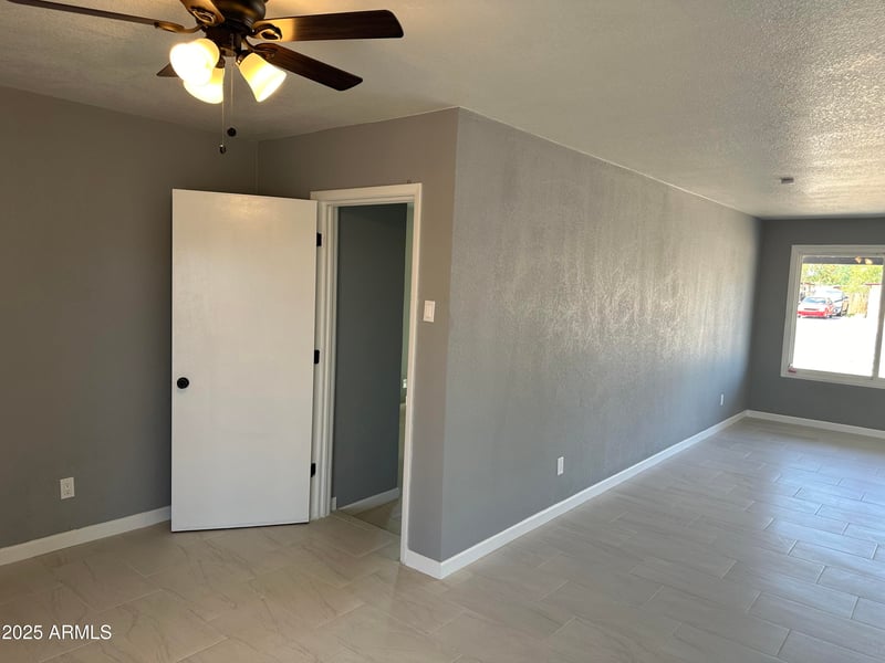 6429 Osborn Rd, Phoenix, AZ 85033