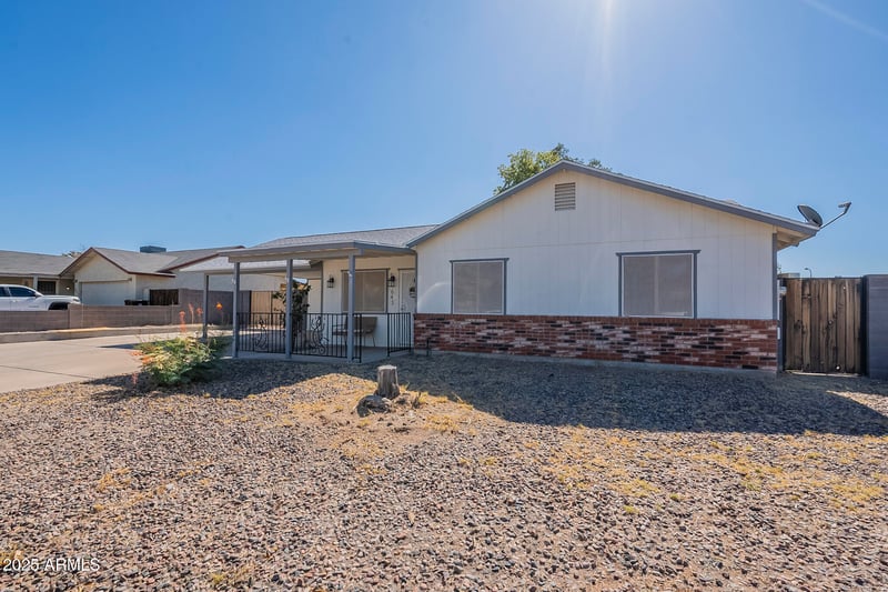 643 92nd Pl, Mesa, AZ 85207