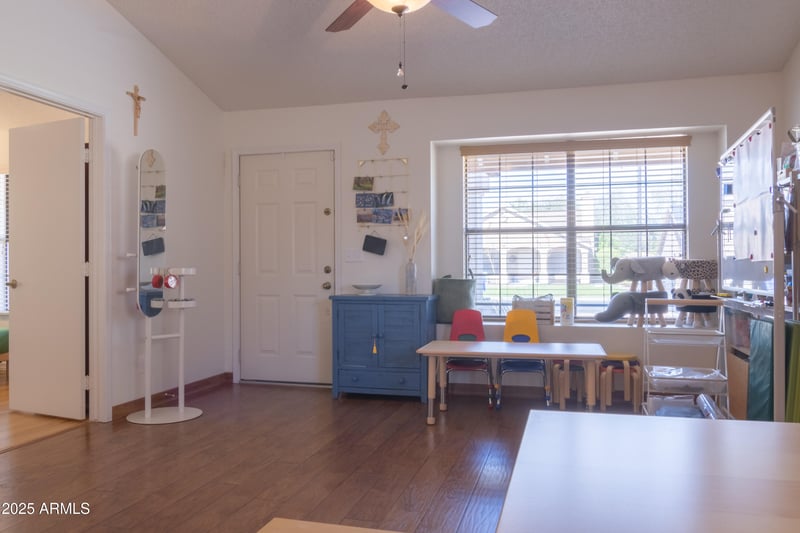 643 Devon Ct, Gilbert, AZ 85233
