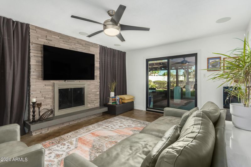 643 E Tam Oshanter Dr, Phoenix, AZ 85022