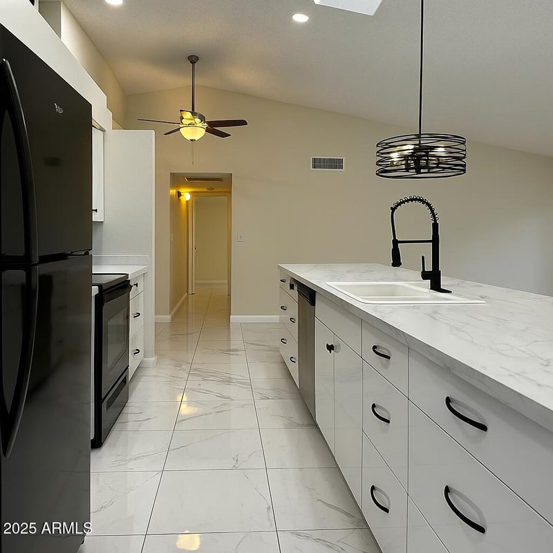 643 Medina Ave, Mesa, AZ 85210