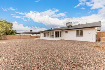 643 67th Pl, Mesa, AZ 85205