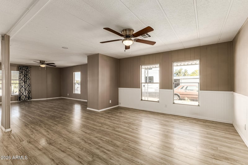 643 93rd Pl, Mesa, AZ 85208