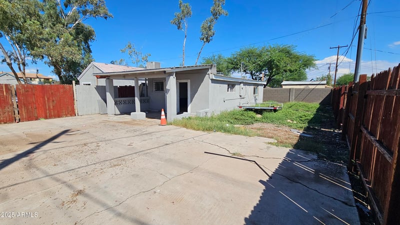 643 Wier Ave, Phoenix, AZ 85041
