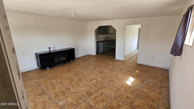 643 Wier Ave, Phoenix, AZ 85041