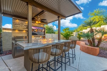 6430 Hackamore Dr, Phoenix, AZ 85083