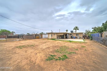 6430 Montezuma St, Phoenix, AZ 85041