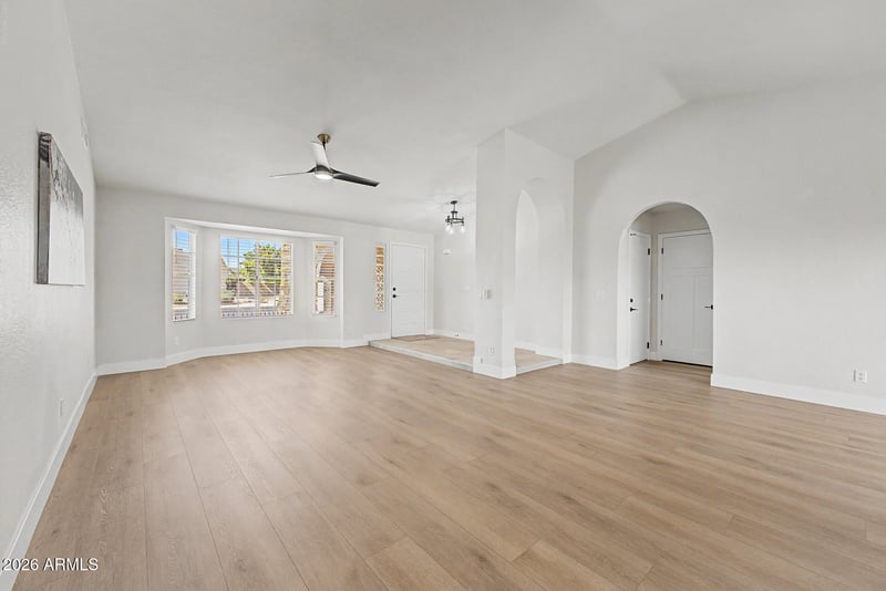 6431 E Inglewood St, Mesa, AZ 85205