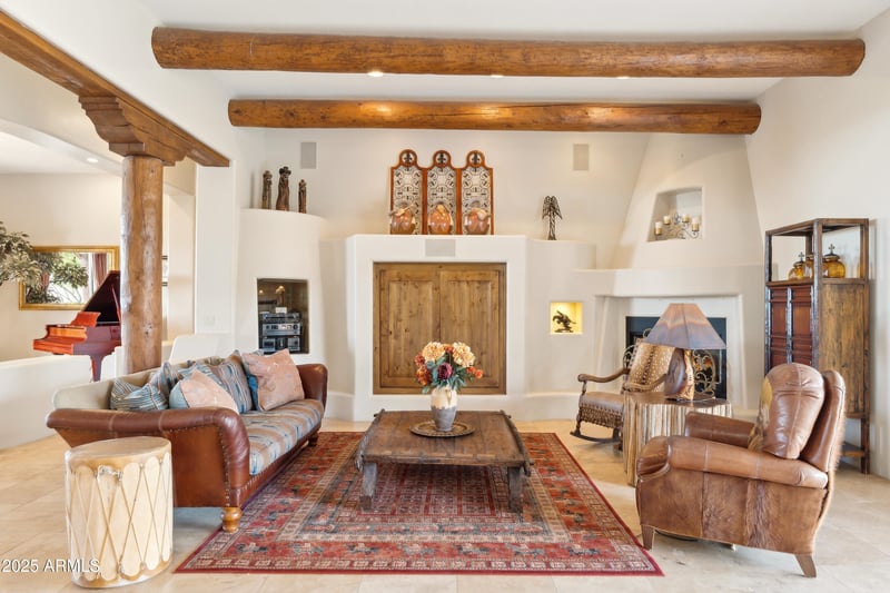 6432 Old Paint Trl, Carefree, AZ 85377