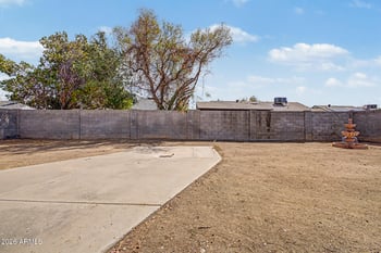 6433 W Kings Ave, Glendale, AZ 85306