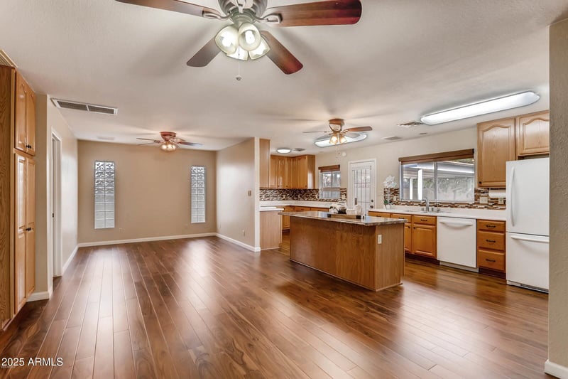 6434 Cortez St, Glendale, AZ 85304