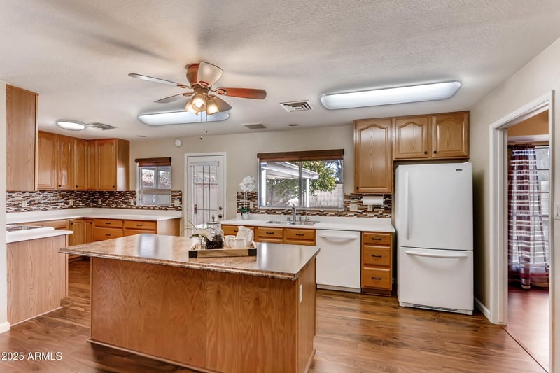 6434 Cortez St, Glendale, AZ 85304