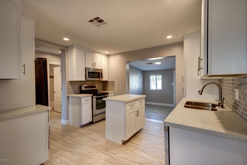 6434 E Aspen Ave, Mesa, AZ 85206