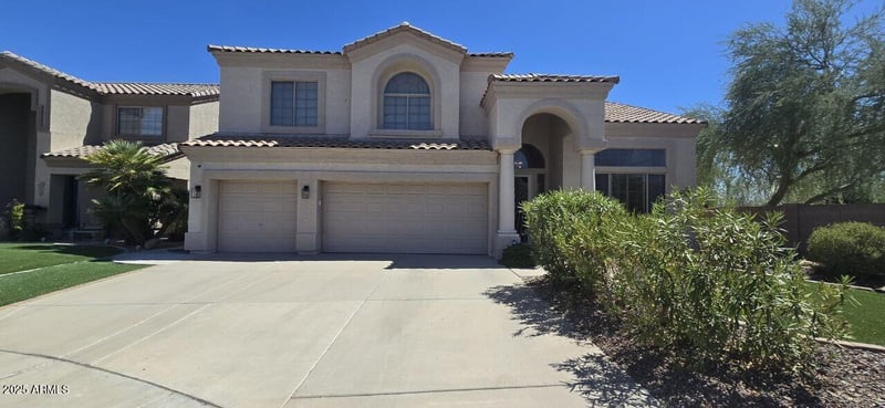 6435 Buckskin Trl, Phoenix, AZ 85083