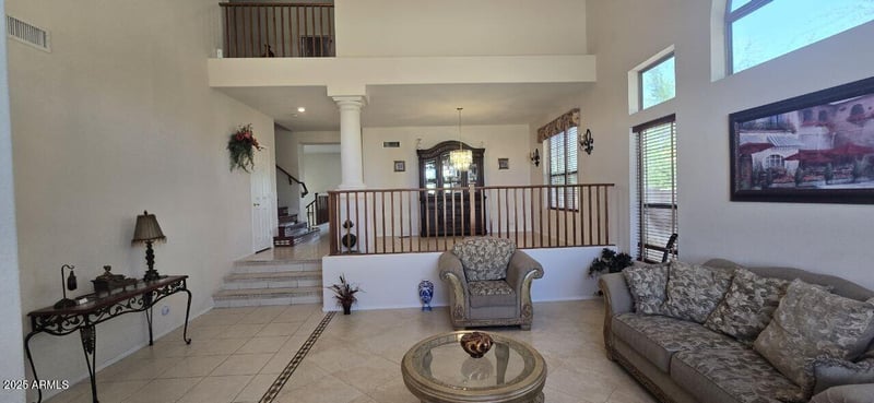 6435 Buckskin Trl, Phoenix, AZ 85083
