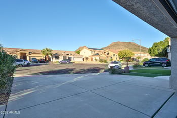 6435 Buckskin Trl, Phoenix, AZ 85083