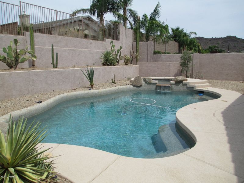 6436 W Molly Ln, Phoenix, AZ 85083