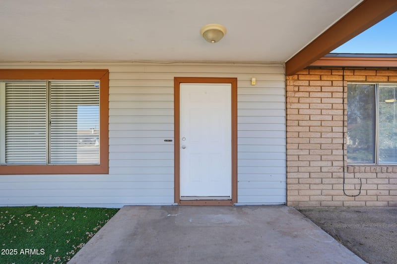 6437 College Dr, Phoenix, AZ 85033