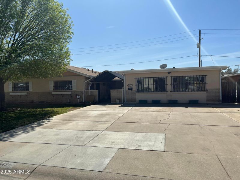 6437 W Devonshire Ave, Phoenix, AZ 85033
