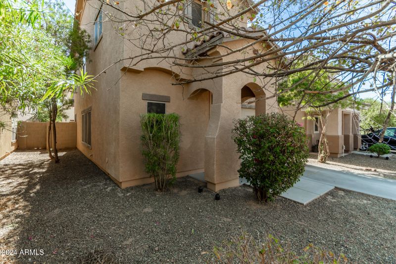 6439 W Fawn Dr, Laveen, AZ 85339