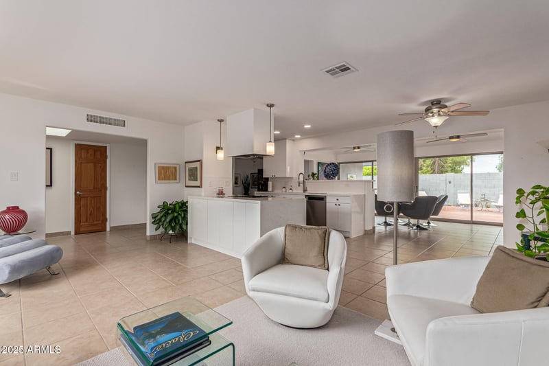 644 La Jolla Dr, Tempe, AZ 85282