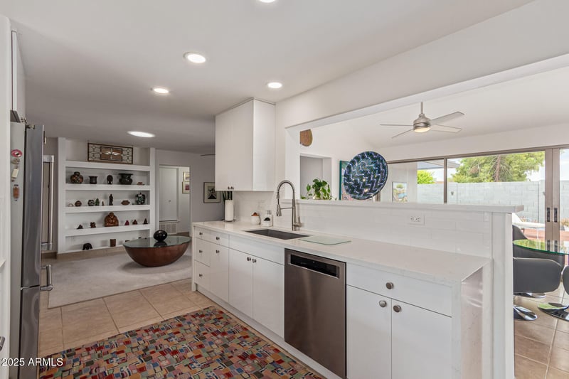 644 La Jolla Dr, Tempe, AZ 85282