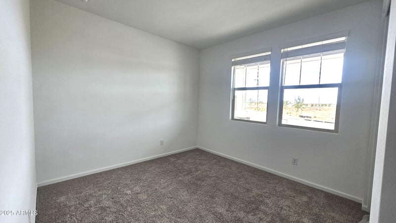 6443 Fiddleneck Way, San Tan Valley, AZ 85140