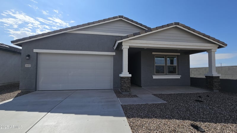 6443 Fiddleneck Way, San Tan Valley, AZ 85140