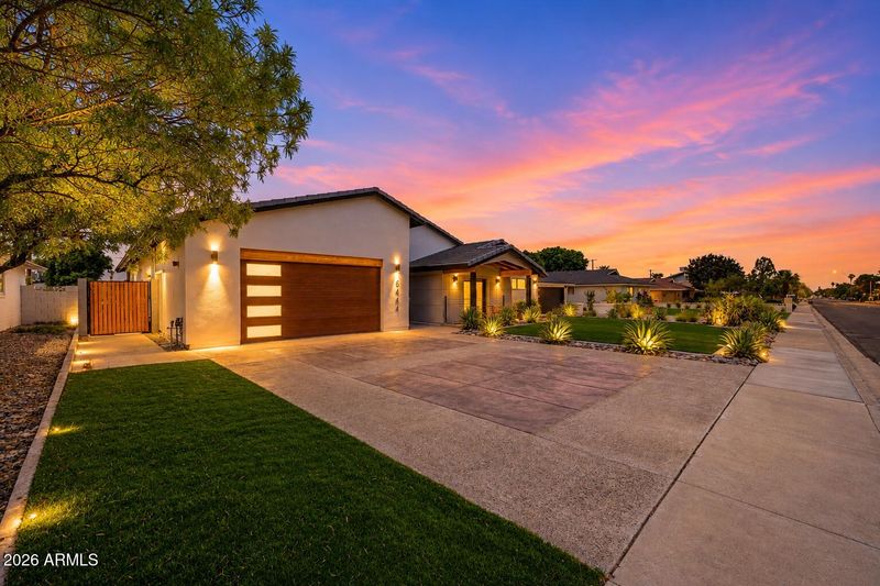 6444 E Oak St, Scottsdale, AZ 85257