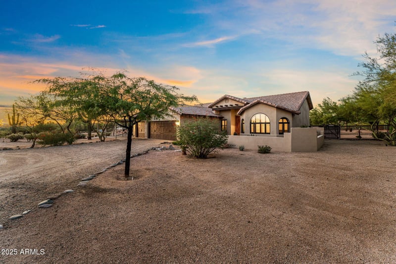 6444 Montgomery Rd, Cave Creek, AZ 85331