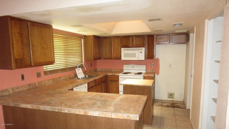 6444 W Mountain View Rd, Glendale, AZ 85302