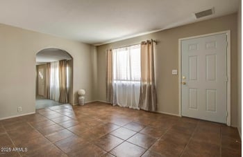 6445 32nd St, Phoenix, AZ 85042