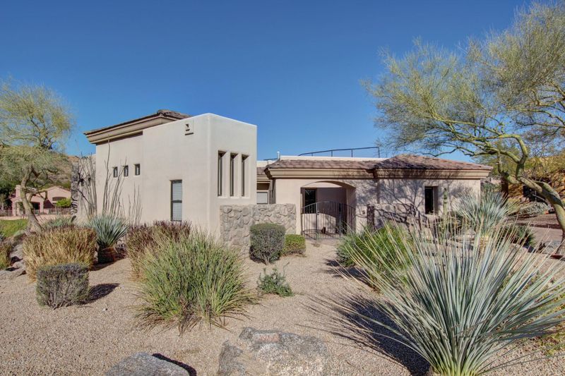6446 E Trailridge Cir #13, Mesa, AZ 85215
