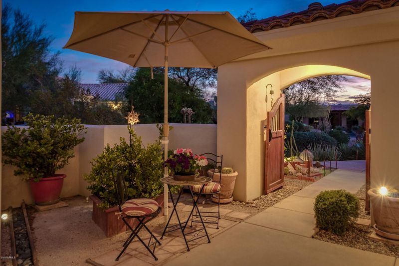 6446 E Trailridge Cir #48, Mesa, AZ 85215