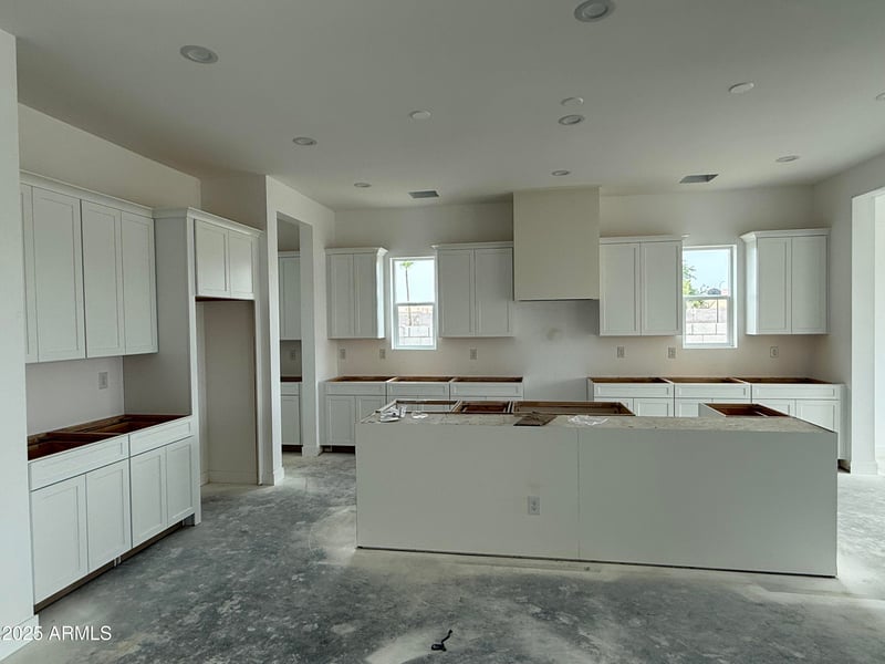 6446 Omega Cir, Mesa, AZ 85215