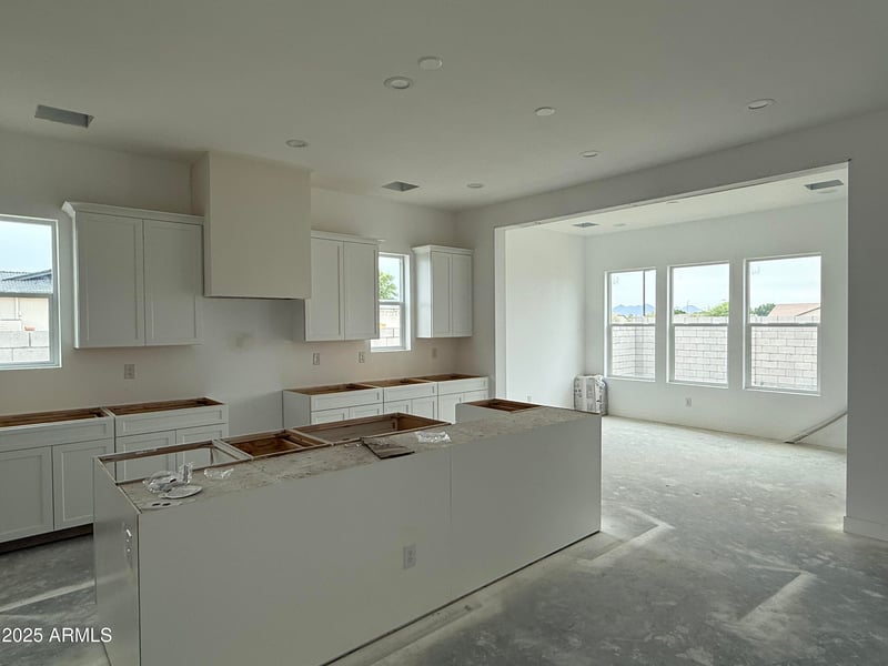6446 Omega Cir, Mesa, AZ 85215
